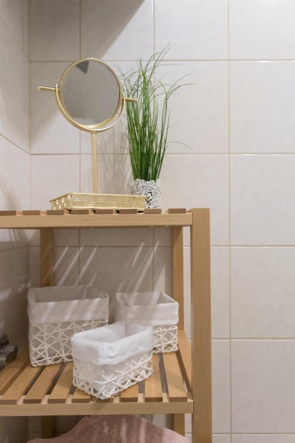 Nice Apartment In Lovely Area Wina Bagian luar foto