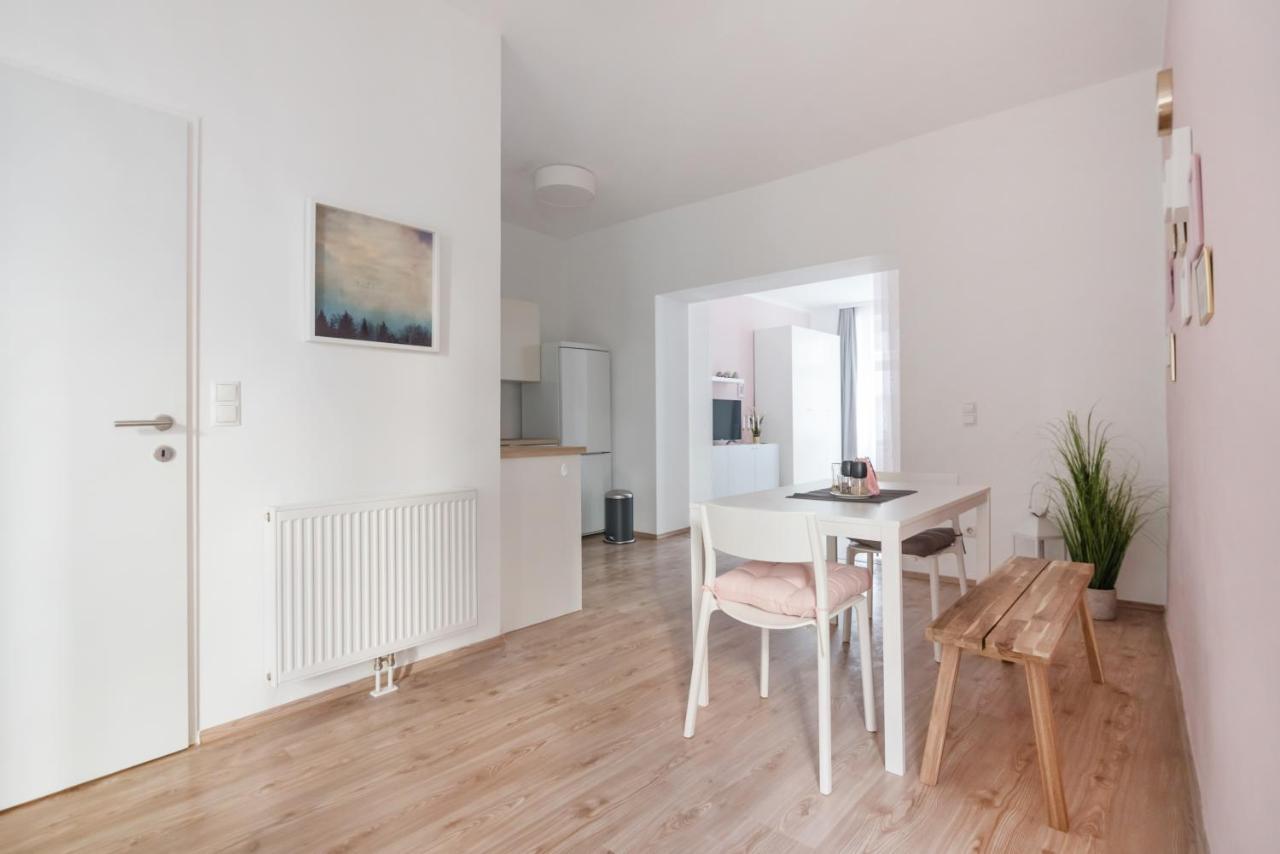 Nice Apartment In Lovely Area Wina Bagian luar foto