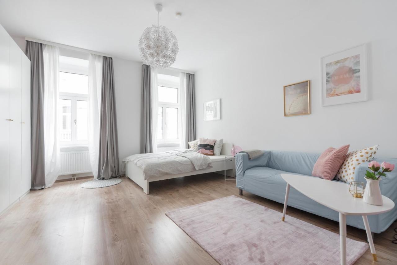 Nice Apartment In Lovely Area Wina Bagian luar foto