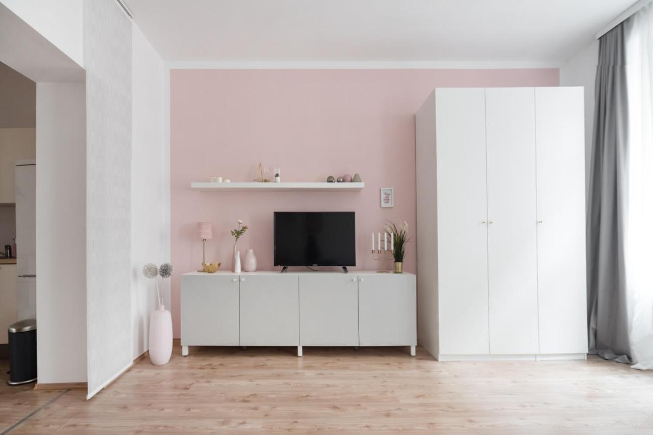Nice Apartment In Lovely Area Wina Bagian luar foto